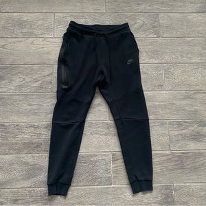 Nike Tech sweats